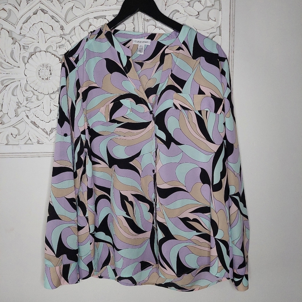 Calvin Klein Pastel Long Sleeve Button Front Printed Chiffon Blouse